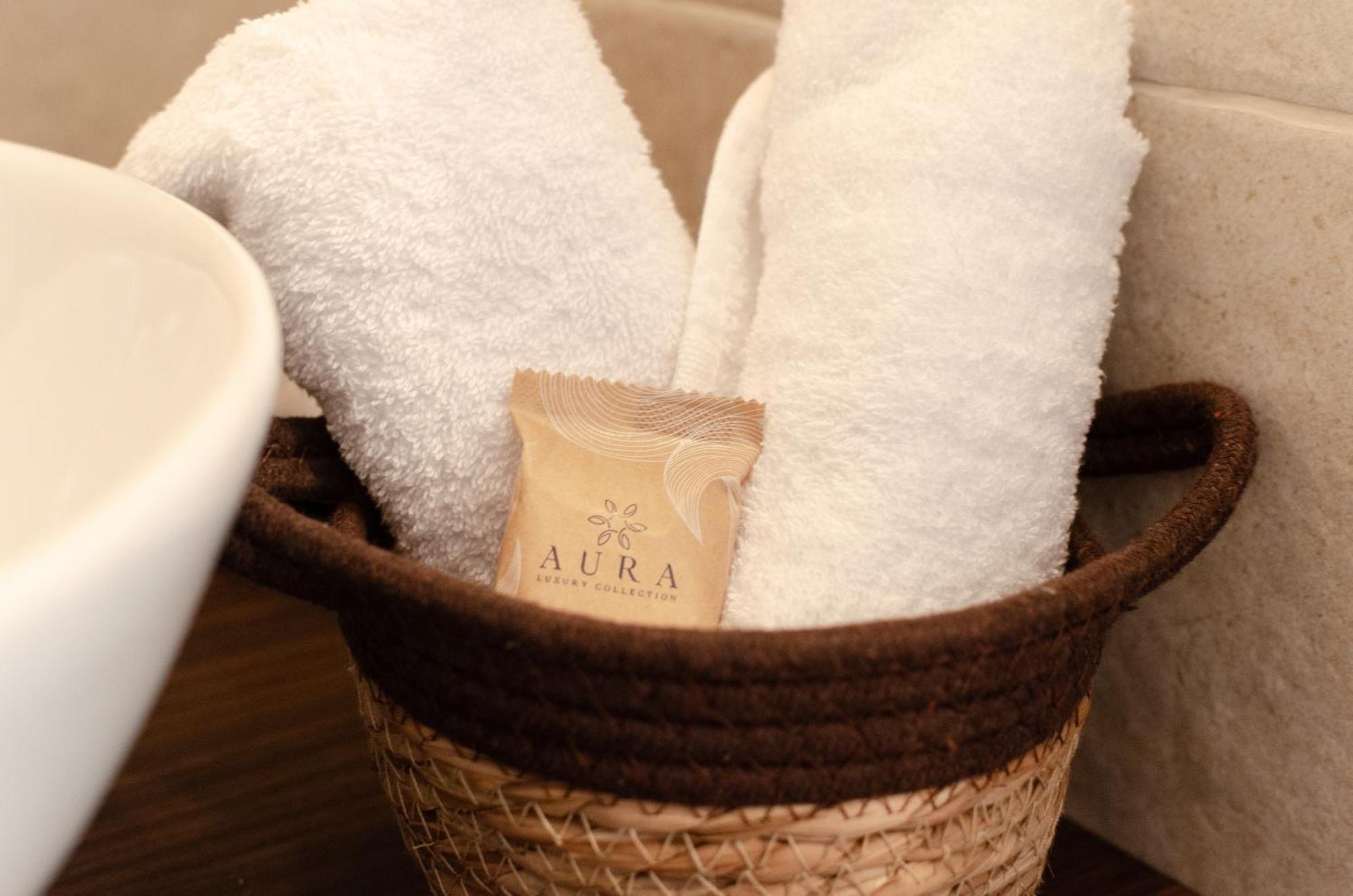 Aca Suite Luxury With Jacuzzi Adelfia エクステリア 写真