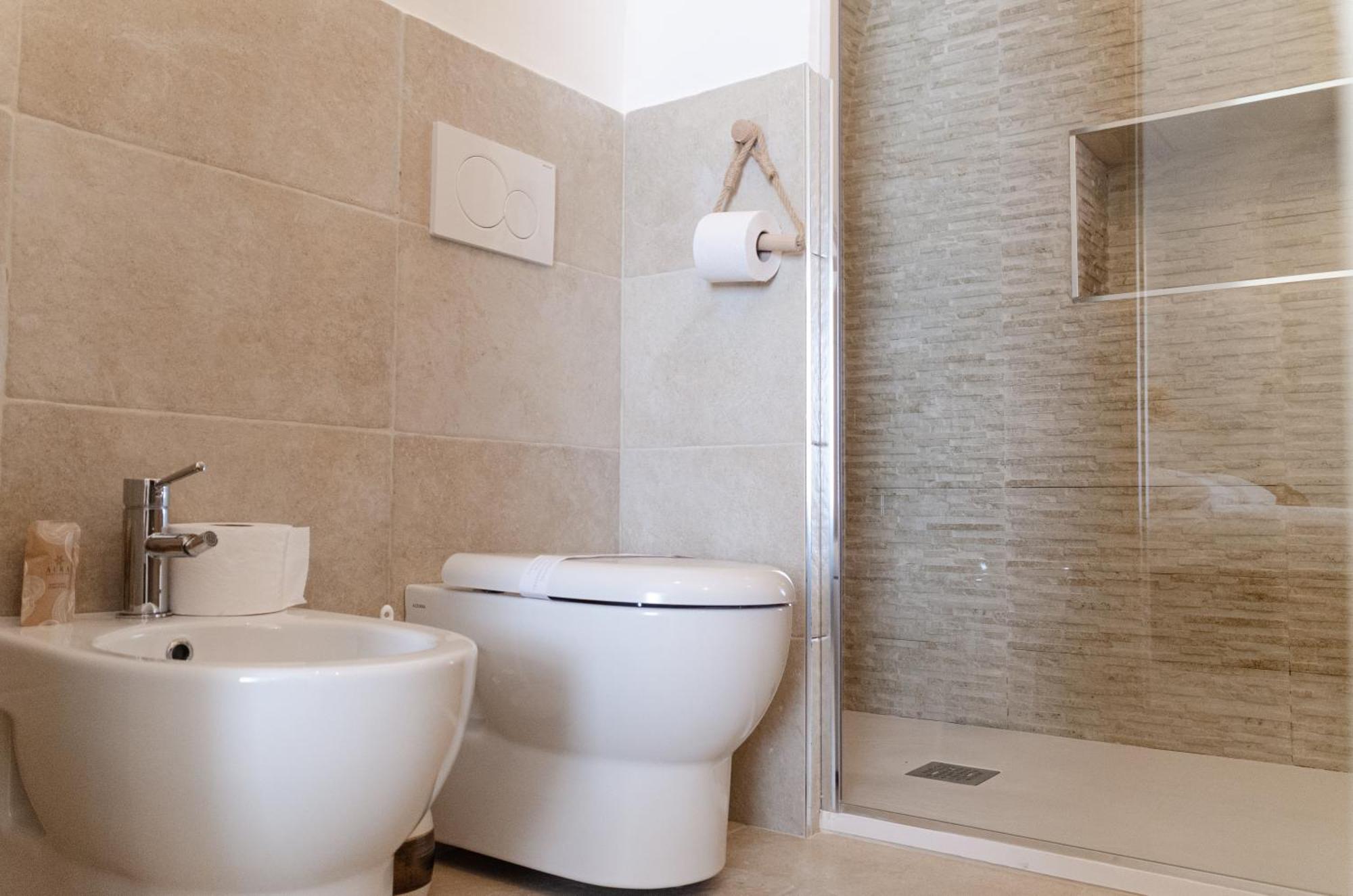 Aca Suite Luxury With Jacuzzi Adelfia エクステリア 写真